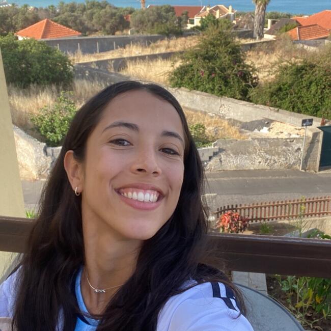Babysitter em Porto Santo: Carla