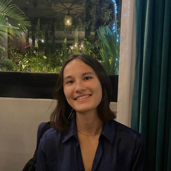 Babysitter in Saint-Égrève: Jeanne