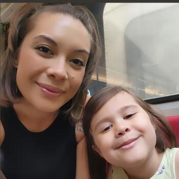 Babysitting job in Toronto: babysitting job Nicole