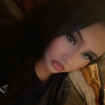 Babysitter Oldham: Inaaya