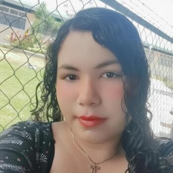 Babysitter in San Antonio de Los Altos: María