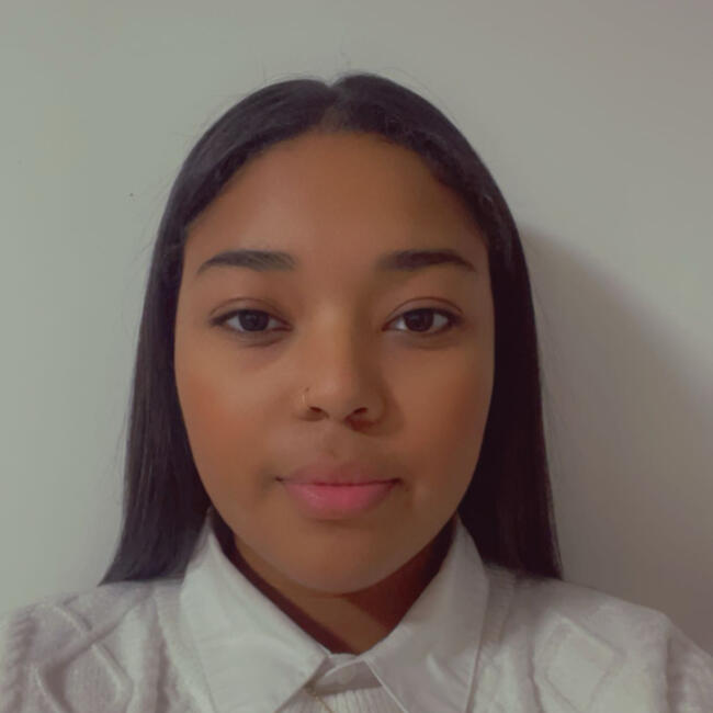 Babysitter in Luxembourg: Jael