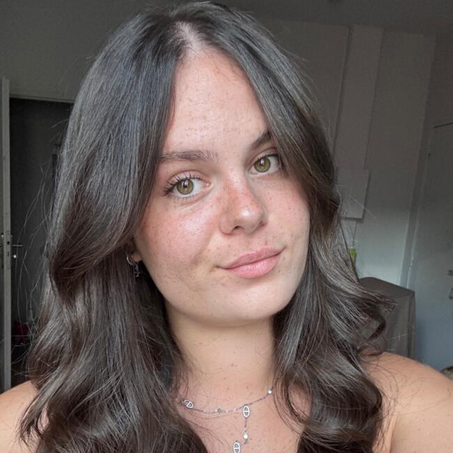 Babysitter in Villeurbanne: Ines