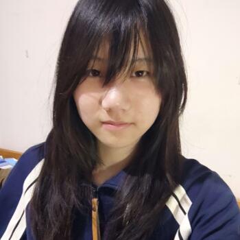 Babysitter in Auckland: Angela