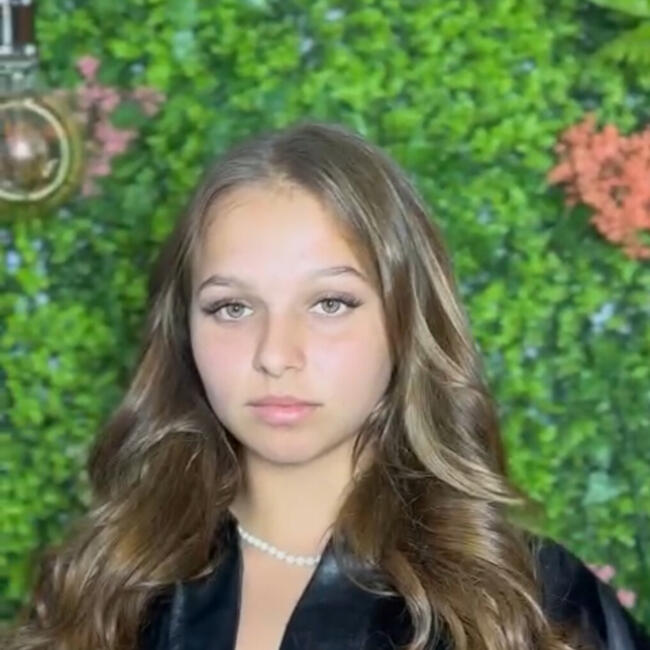 Babysitter in Fresnes: Luna