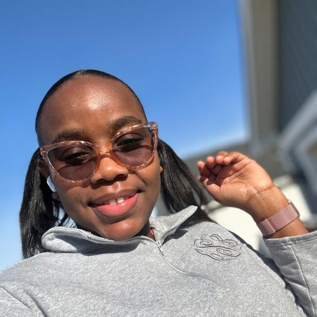 Babysitter in Brooklyn: Roshana