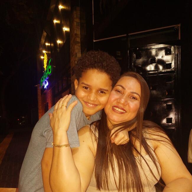 Babá em Foz do Iguaçu: Antônia