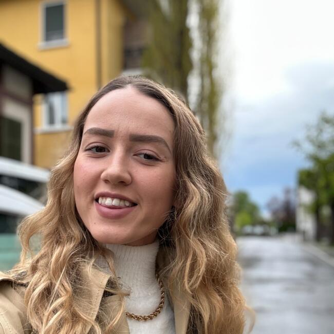 Baby-sitter in Jona: Noelle