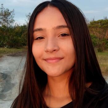 Babá em Arraial do Cabo: Luane