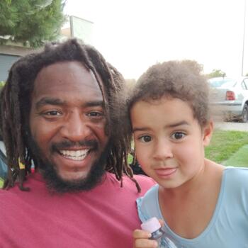 Babysitting job in Budapest: babysitting job Derek