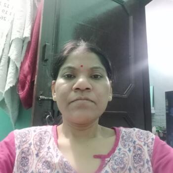 Babysitter Delhi: Kanta