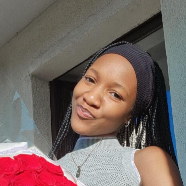 Opiekunka do dziecka w Warszawa: Tinotenda