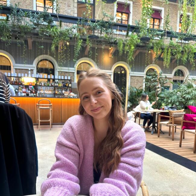 Babysitter in Isernhagen-Süd: Nina