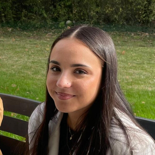 Babysitter in Montauban: Emma