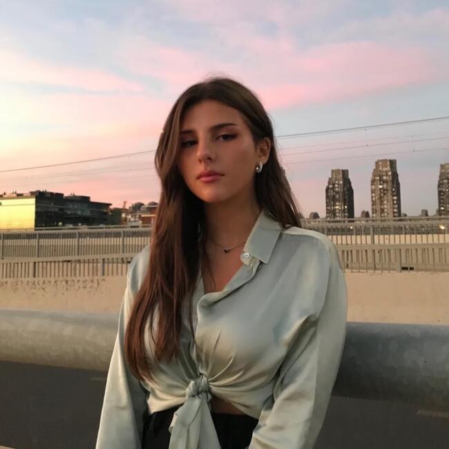 Babysitter in Borča: Damjana