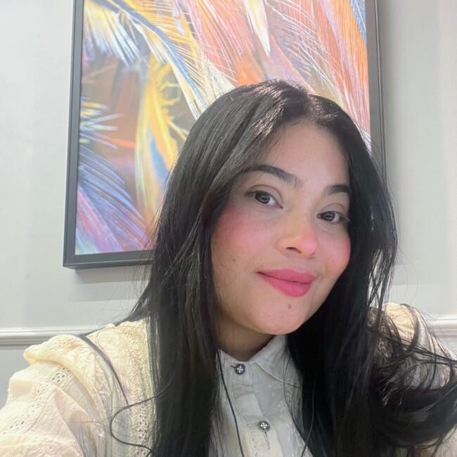 Emprego de babá em Manaus: Tayza