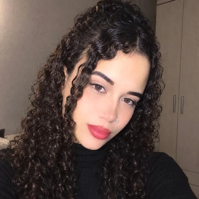 Babá em Luis Eduardo Magalhães: Luana