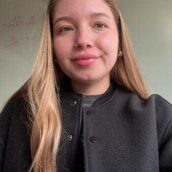 Babysitter in Peñalolén: Camila