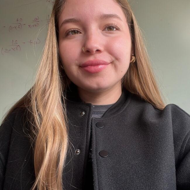 Babysitter in Peñalolén: Camila