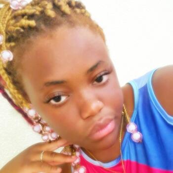 Baby-sitter Marseille: Mary