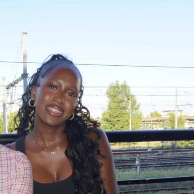 Babysitter in Massy: Aminata