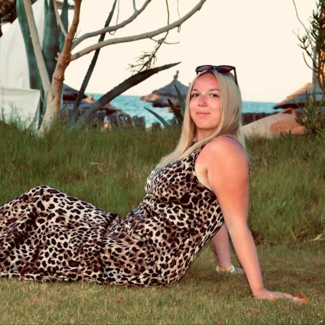 Babysitter in Braibant: Lena