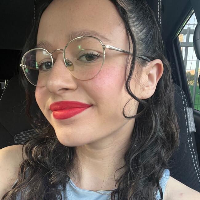 בייביסיטר ב- מבשרת ציון: רוני