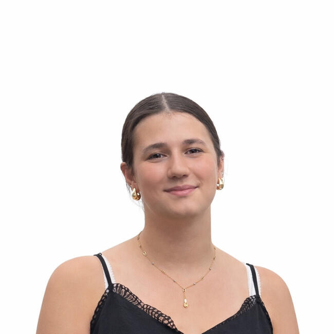 Babysitter in Compiègne: Naila