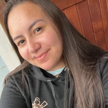 Babysitter in Barra Velha: Leticia