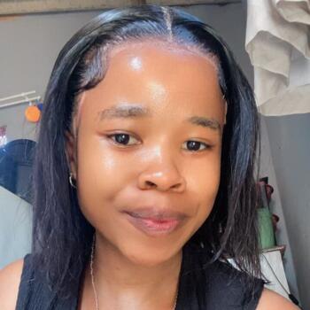 Babysitter in eManzimtoti: Nobuntu