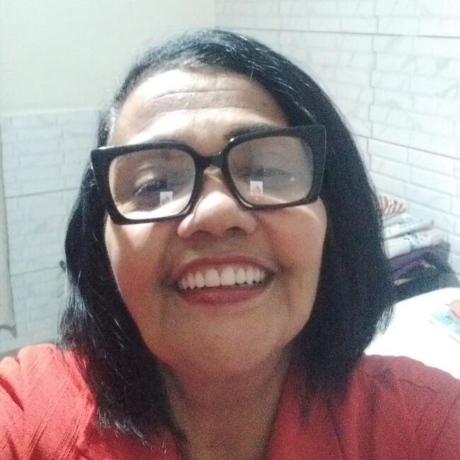 Babysitter in Salvador: Dulce