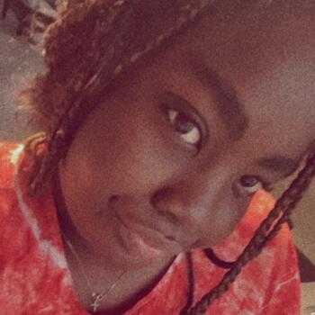 Babysitter in Massy: Esther