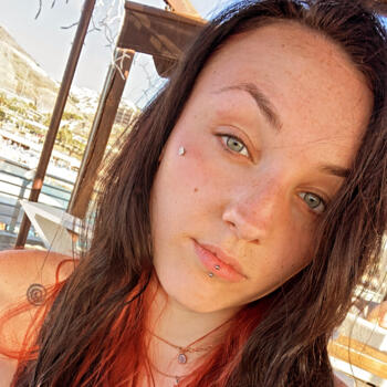 Babysitter a Imola: Nicole