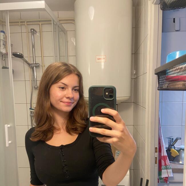 Babysitter in Remiremont: Lisa