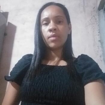 Babá em Itaquaquecetuba: Leidnéia