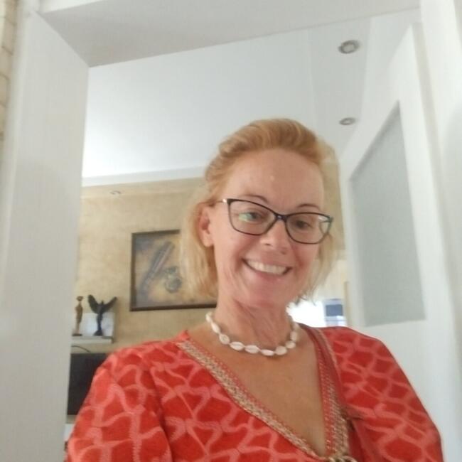 Babysitter in Surčin: Jasmina