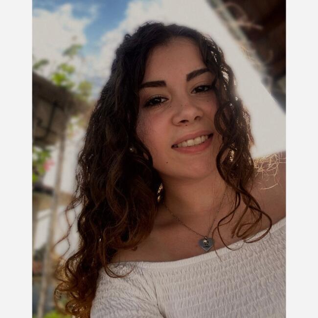 Babysitter in Villa Cortese: Ilaria