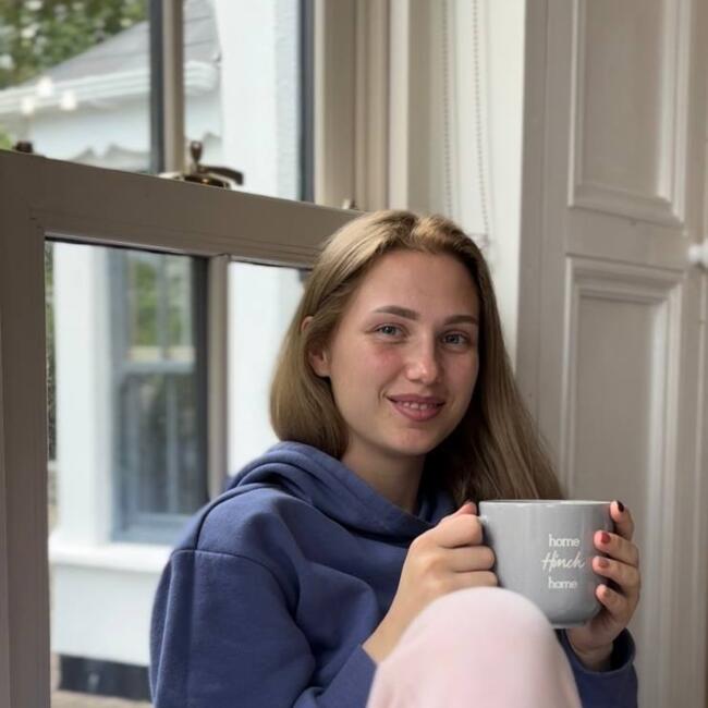 Babysitter in Killarney: Alex