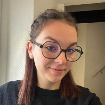 Babysitter in Nantes: Lilly