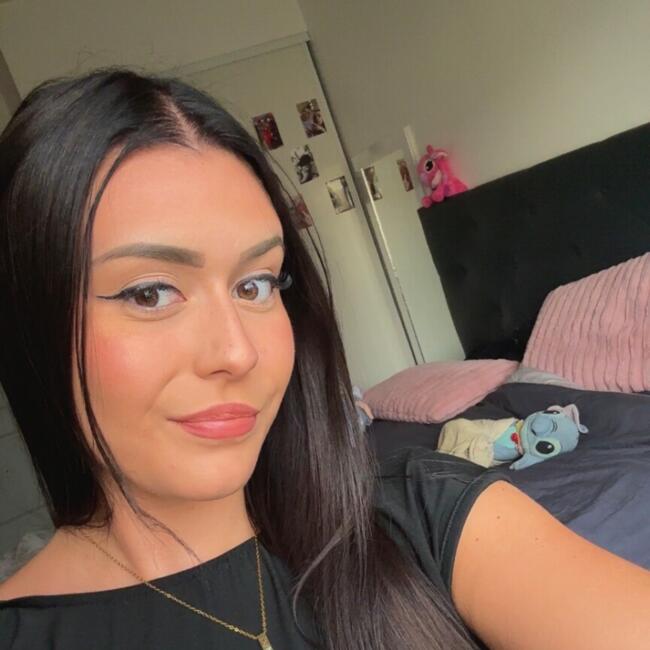 Babysitter in Barentin: Alyson