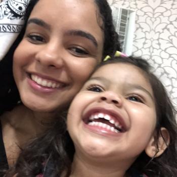 Babysitter Aracaju: Rebeca