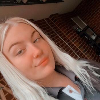 Babysitter in Rockingham: Maddison