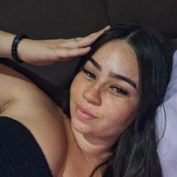 Babá em Parnamirim: Livia