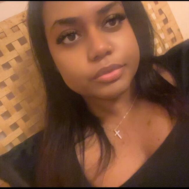 Babysitter in Mississauga: Lemis