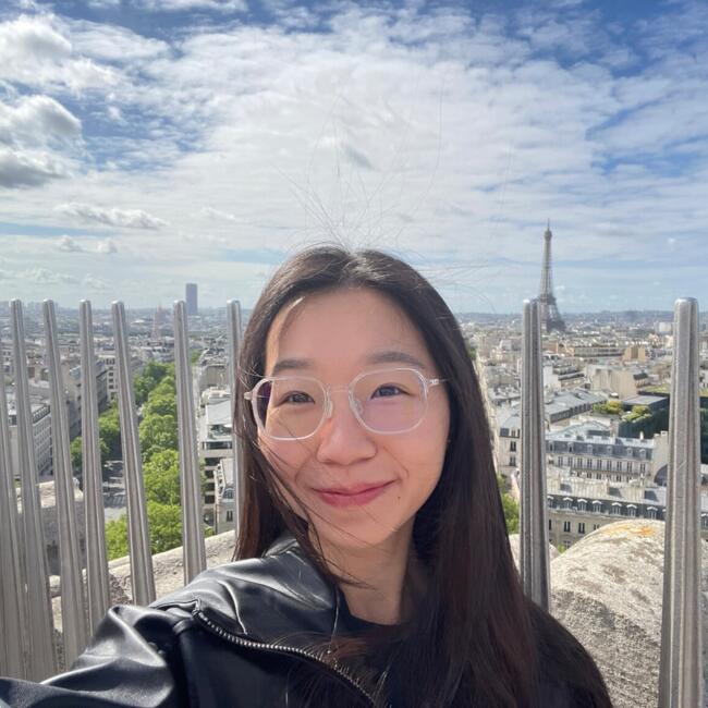 Babysitter in Edinburgh: Amber