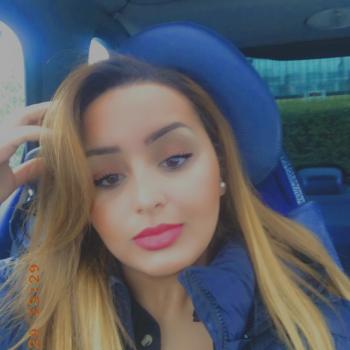 Babysitter in Colombes: Nadia
