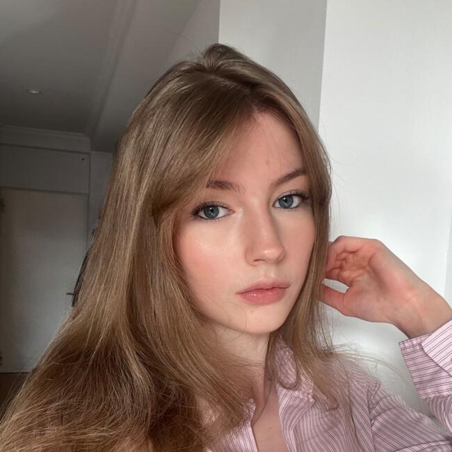 Babá em Curitiba: Alla