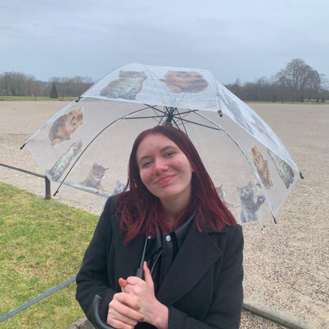 Babysitter in Bruges: Sally-jane