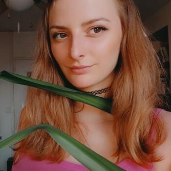 Babysitter in Rouen: Eva