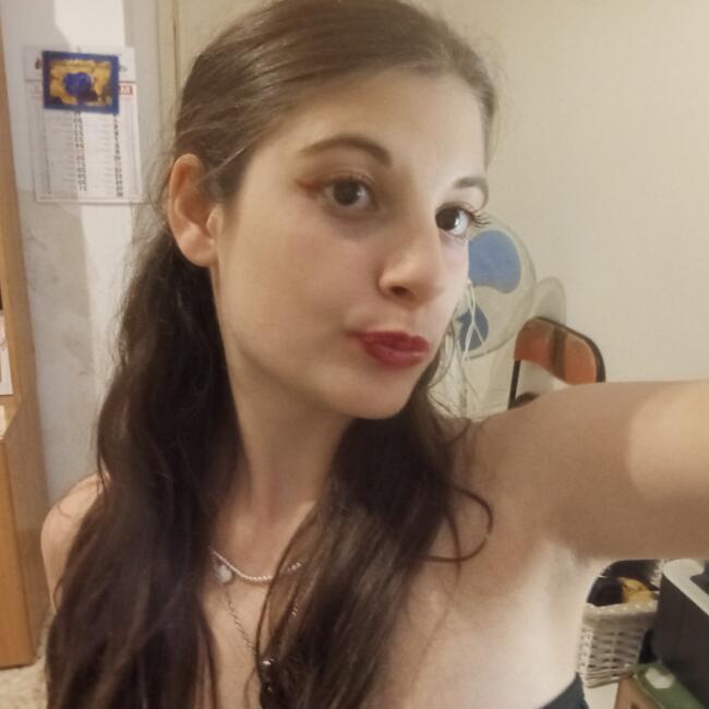 Babysitter a Messina: Sarah